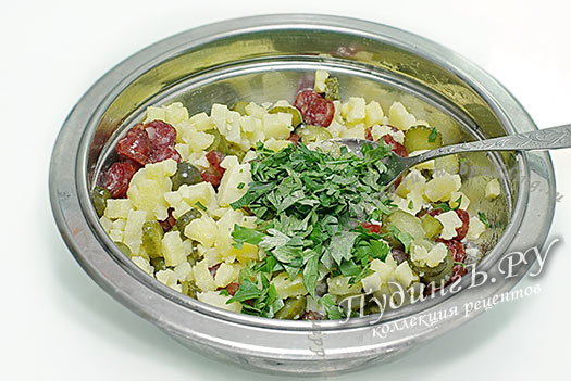 salat-s-ogotnichimi-kolbaskami-4