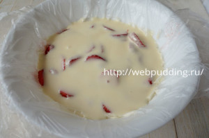 tort-sufle-s-klubnikoj-4