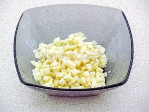 borshh-s-petrushkoj-i-chesnokom-6